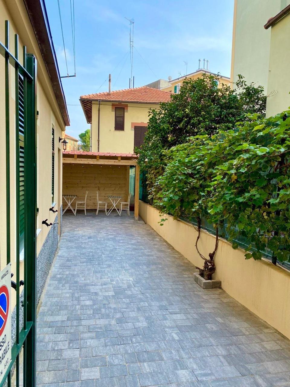 Ferienwohnung Il Giardino Al Mare Varraze Exterior foto